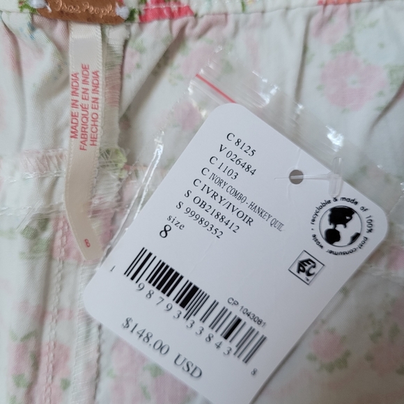 Free People Bow Side Blooming Lace Shorts.  Floral Print - Picture 6 of 8